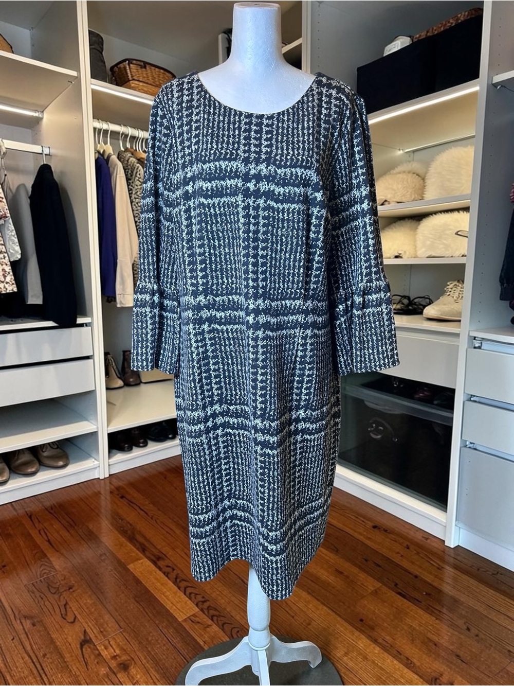 Talbots Bell Sleeve Dress Size 16 - Picture 2 of 11